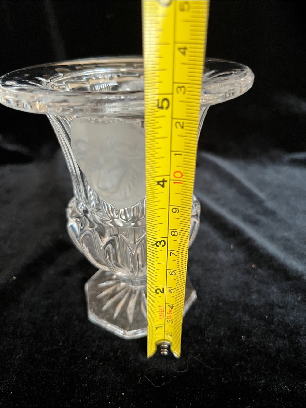 VINTAGE BOMBAY CRYSTAL VASE Frosted LIONS HEAD on each side - Picture 7 of 9